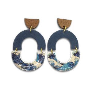 Deep blue and white wave print earring in oval shape paired with deep blue and wooden stud